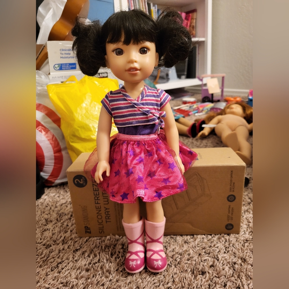 American Girl Wellie Wisher Emerson - Picture 3 of 9